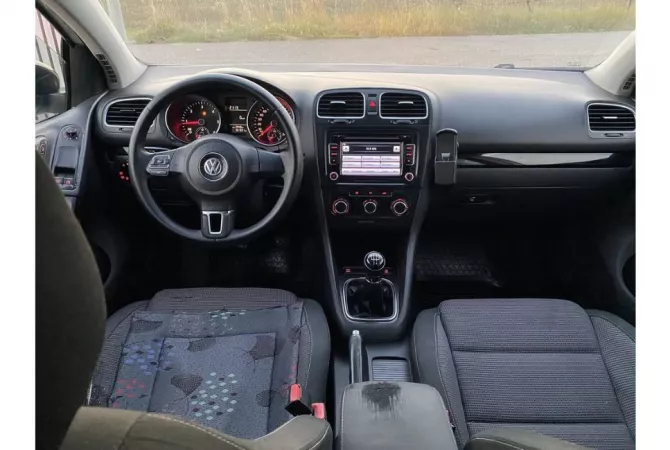 Makina ne shitje  ne Tirane - 8,300 Euro