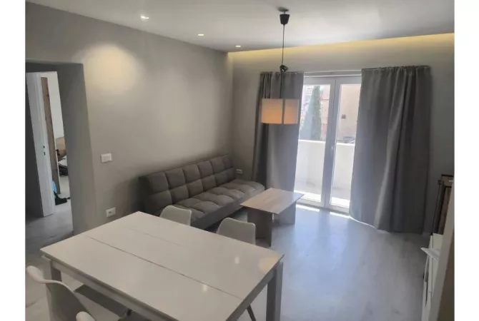 Shtepi ne shitje 1+1 ne Tirane - 165,000 Euro