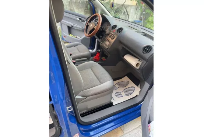Cars for sale  in Tirana - 4,500 Euro
