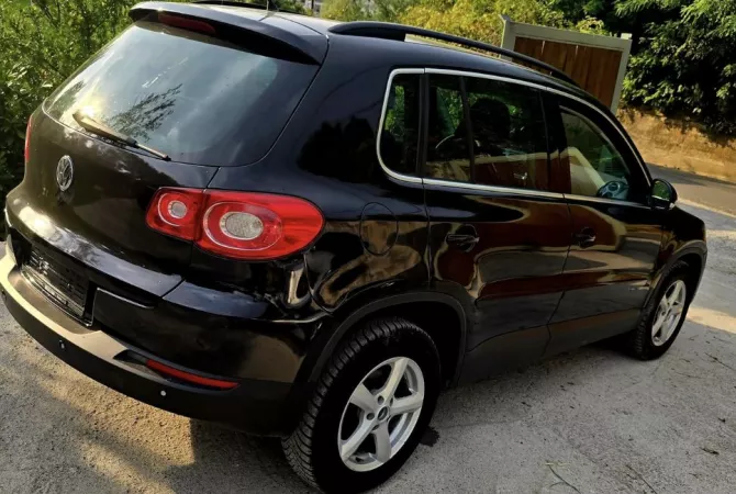 Auto in Vendita  a Tirana - 6,900 Euro