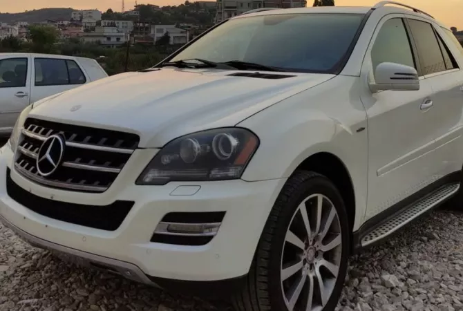 Cars for sale in Tirana - 6,600 Euro