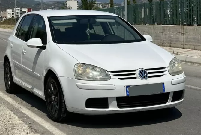 Cars for sale in Tirana - 3,700 Euro