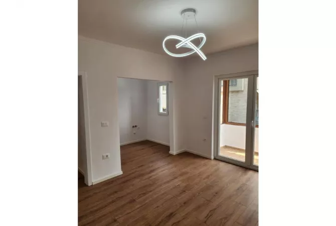 Shtepi ne shitje 1+1 ne Tirane - 95,000 Euro