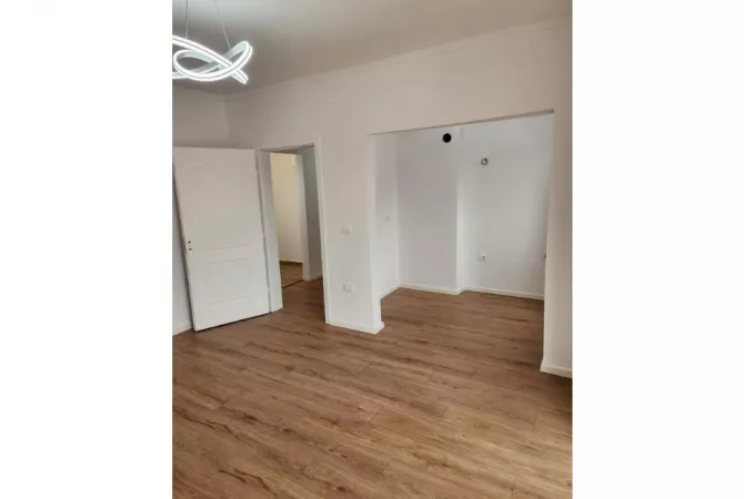 Shtepi ne shitje 1+1 ne Tirane - 95,000 Euro
