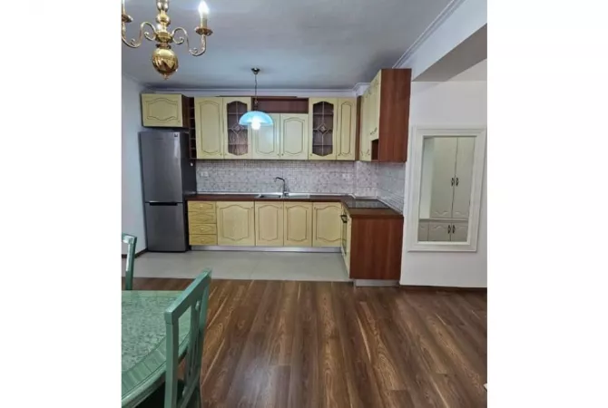 Casa in affitto 2+1 a Tirana - 1,300 Euro