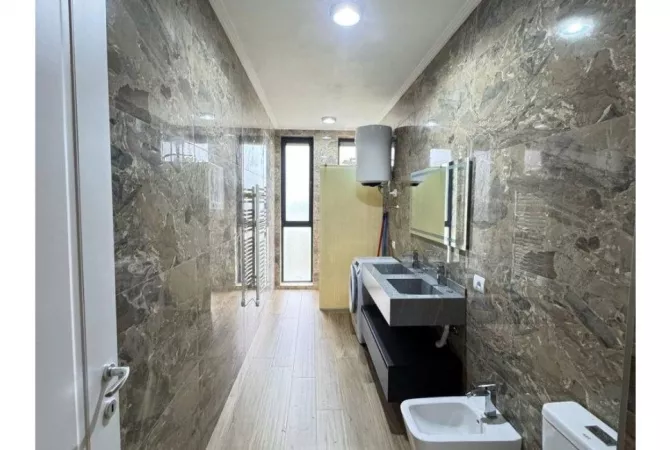 Shtepi ne shitje 2+1 ne Tirane - 25,000 Euro
