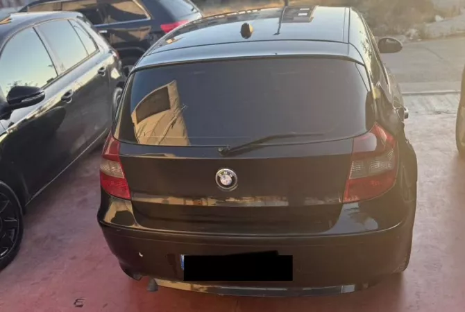Makina ne shitje  ne Tirane - 2,500 Euro