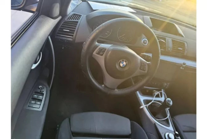 Makina ne shitje  ne Tirane - 2,500 Euro