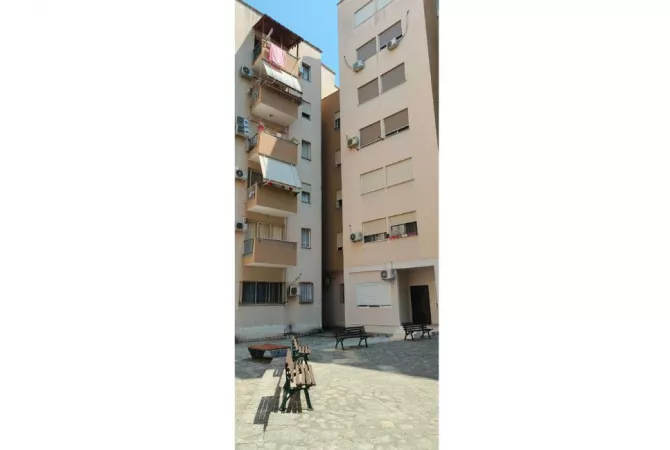 Shtepi ne shitje 1+1 ne Tirane - 105,000 Euro