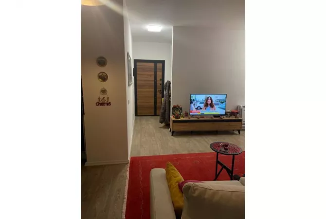 Shtepi me qera 2+1 ne Tirane - 450 Euro