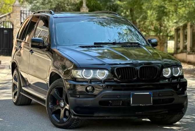 Cars for sale in Tirana - 2,500 Euro