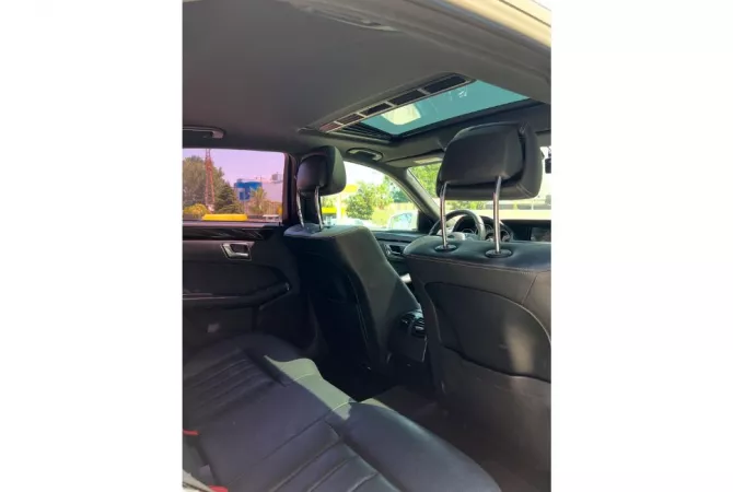 Makina ne shitje ne Tirane, Mercedes-Benz, 2015 Diesel,Kambio Automatik Pagesa 15,000  Euro.