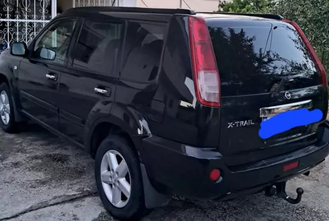 Makina ne shitje ne Tirane - 4,800 Euro