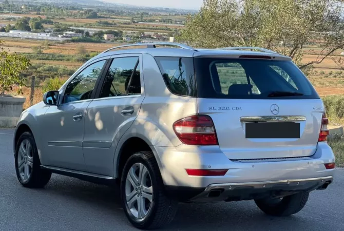 Makina ne shitje ne Tirane - 7,000 Euro