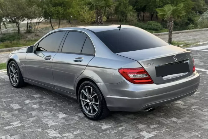 Cars for sale in Tirana - 10,500 Euro