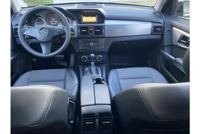 Makina ne shitje ne Tirane - 9,800 Euro
