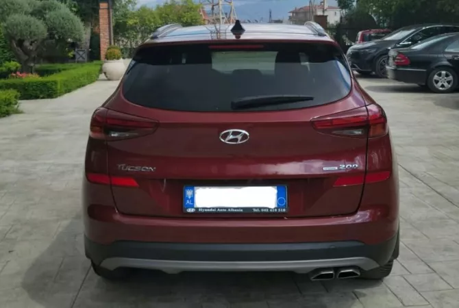 Makina ne shitje ne Tirane - 22,000 Euro