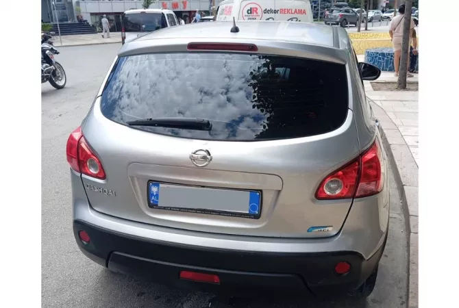 Cars for sale in Tirana - 4,200 Euro