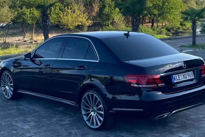 Makina ne shitje ne Tirane - 12,500 Euro