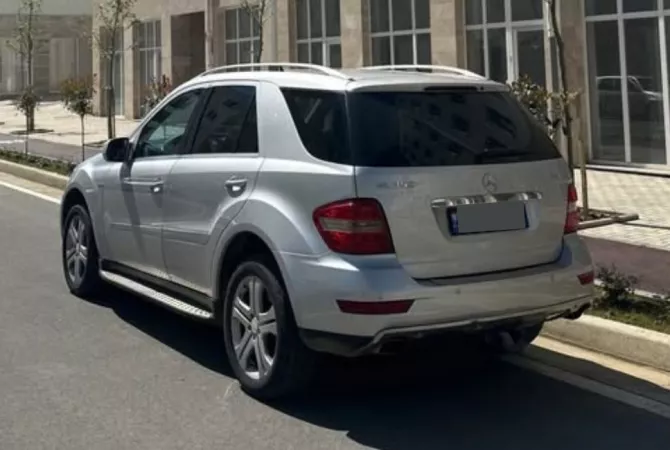 Makina ne shitje ne Tirane - 5,200 Euro