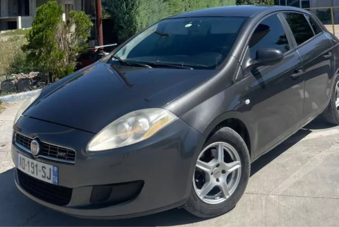 Cars for sale in Tirana - 3,000 Euro