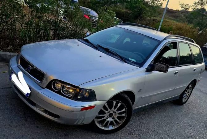 Cars for sale in Tirana - 1,300 Euro