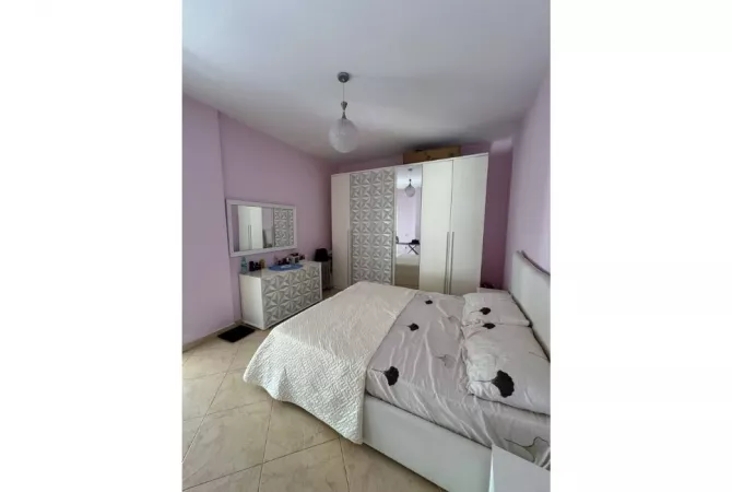 Shtepi me qera 2+1 ne Tirane - 40,000 Leke
