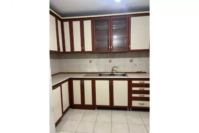 Casa in affitto 2+1 a Tirana - 60,000 Leke