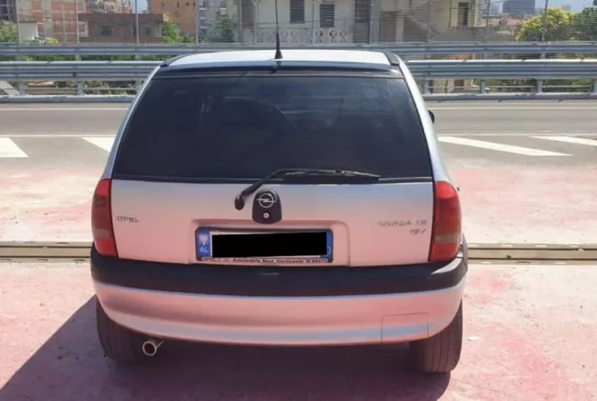 Cars for sale in Tirana - 1,800 Euro