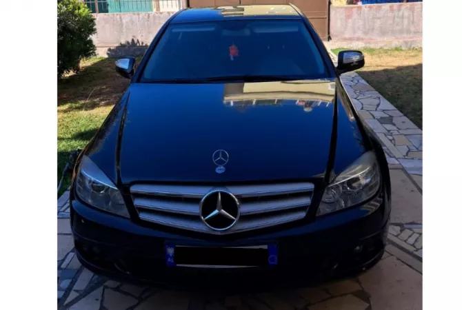 Cars for sale in Tirana - 5,500 Euro