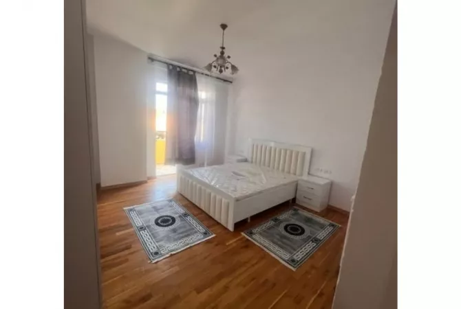 Shtepi me qera 2+1 ne Tirane - 550 Euro
