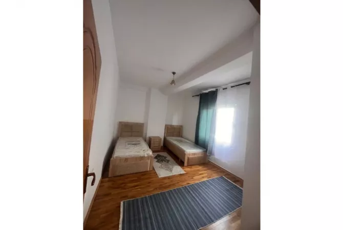 Shtepi me qera Apartament ne Tirane, 2+1, Mobilimi E mobiluar, Pagesa 550  Euro.