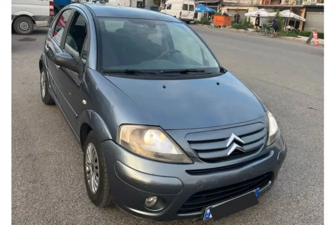 Cars for sale in Tirana - 1,780 Euro