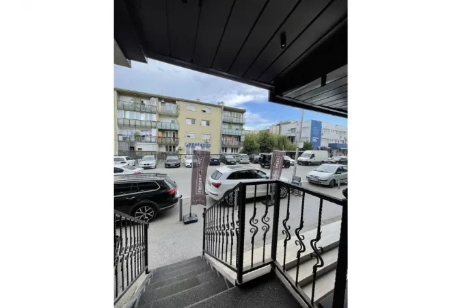 Ambient biznesi me qera 3+1 ne Prishtine - 800 Euro