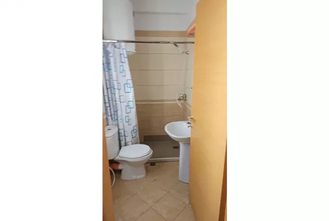 Shtepi me qera Apartament ne Tirane, 2+1, Mobilimi E mobiluar, Pagesa 55,000  Leke.