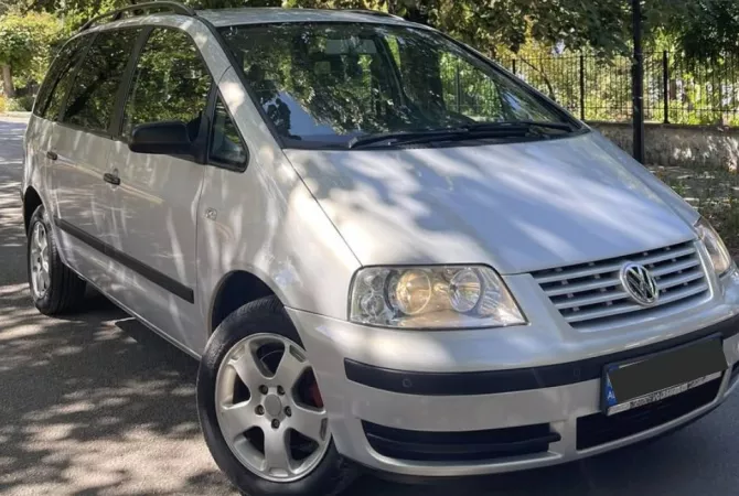Cars for sale in Tirana - 4,999 Euro