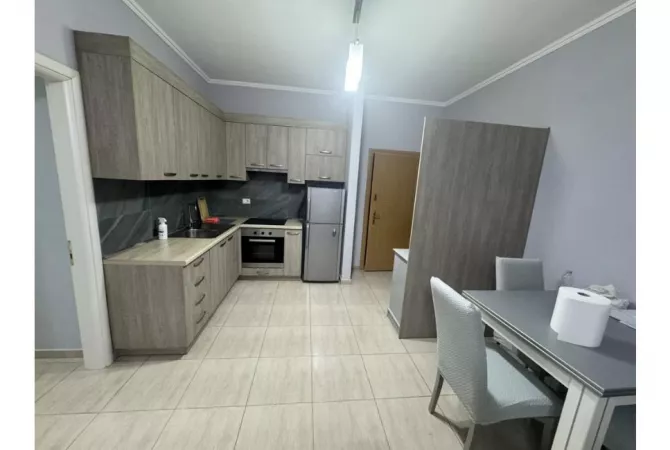 Shtepi me qera 2+1 ne Tirane - 500 Euro