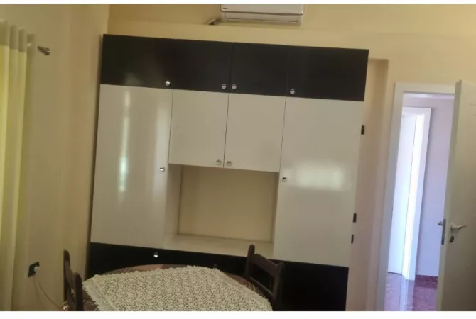 Shtepi me qera Garsoniere ne Tirane - 48,000 Leke