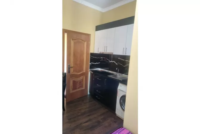 Shtepi me qera Garsoniere ne Tirane - 38,000 Leke