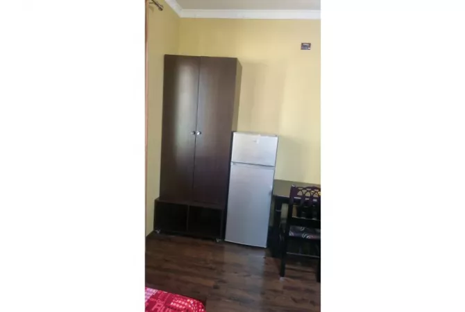 Shtepi me qera Garsoniere ne Tirane - 38,000 Leke