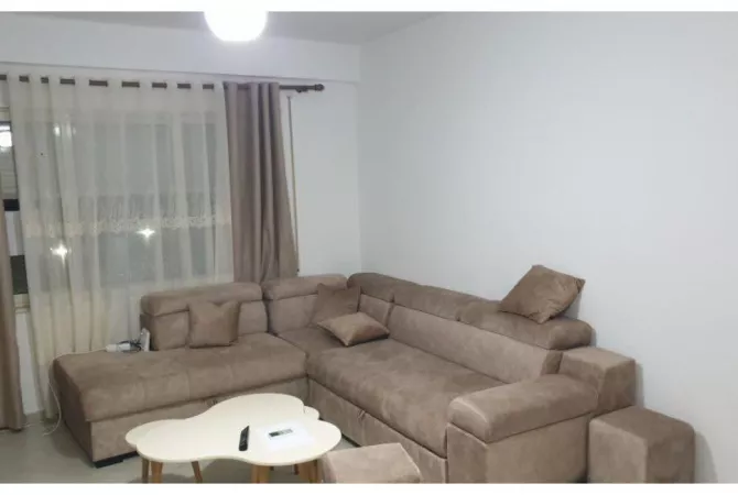 Shtepi me qera 2+1 ne Tirane - 45,000 Leke