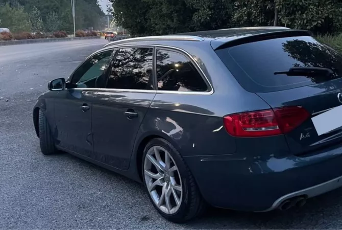 Makina ne shitje ne Tirane - 5,500 Euro