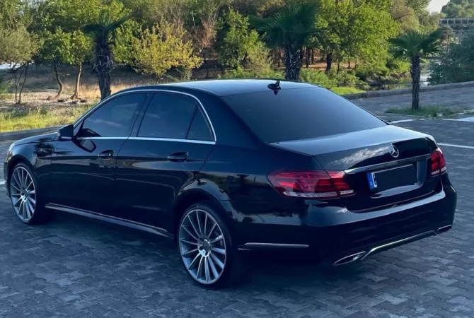 Makina ne shitje ne Tirane - 12,500 Euro
