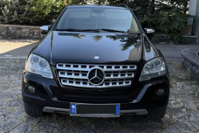 Makina ne shitje ne Tirane - 7,500 Euro