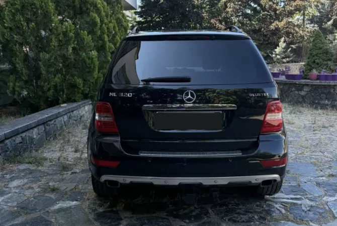 Makina ne shitje ne Tirane - 7,500 Euro