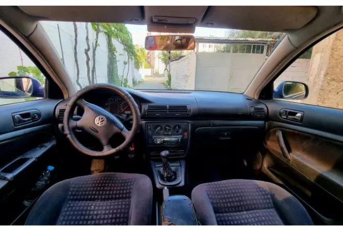Makina ne shitje ne Tirane - 1,500 Euro