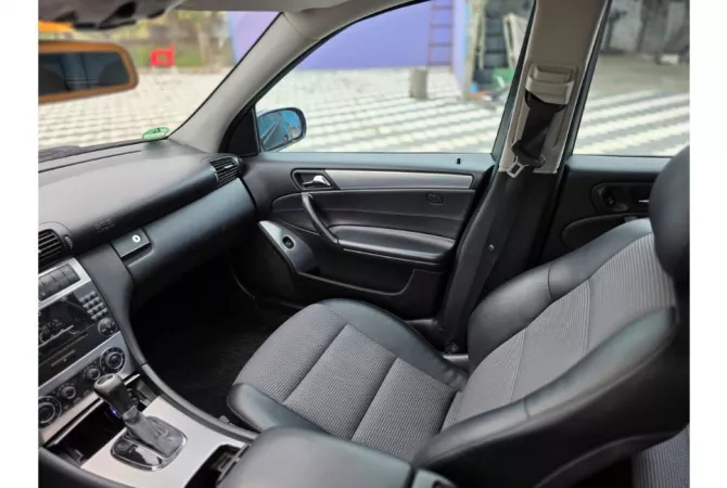 Makina ne shitje ne Tirane - 5,200 Euro