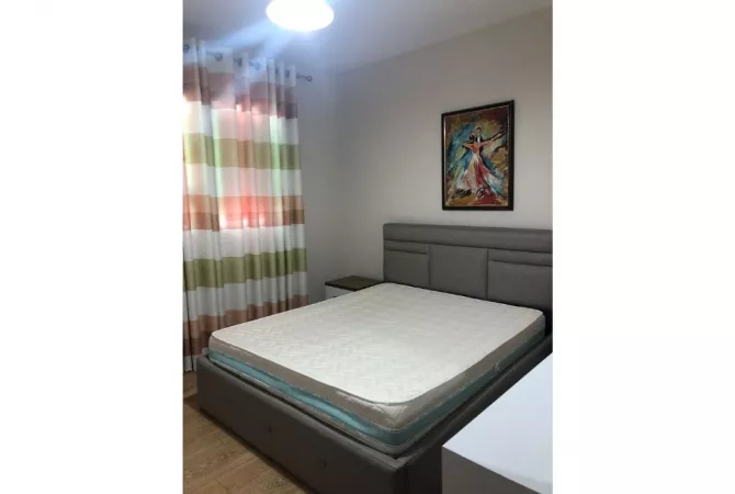 Shtepi me qera Apartament ne Tirane, 2+1, Mobilimi E mobiluar, Pagesa 70,000  Leke.
