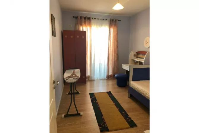 Shtepi me qera Apartament ne Tirane, 2+1, Mobilimi E mobiluar, Pagesa 70,000  Leke.