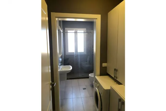 Shtepi me qera Apartament ne Tirane, 2+1, Mobilimi E mobiluar, Pagesa 70,000  Leke.